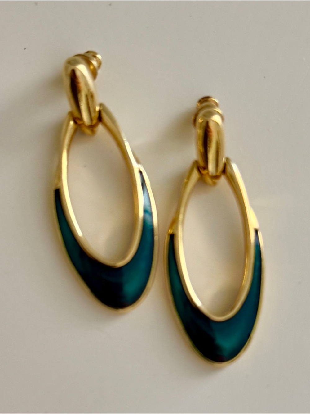 Gold-Tone Teal Enamel Drop Earrings🌹